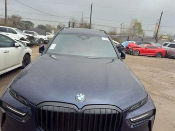 Авто BMW X7 2023 № 8485741