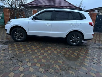 Авто Hyundai Santa Fe 2011 № 8486079