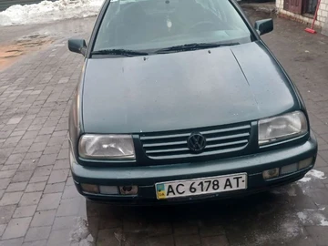 Авто Volkswagen Vento 1998 № 8486219