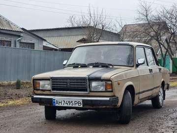 Авто ВАЗ 2107 1988 № 8486445
