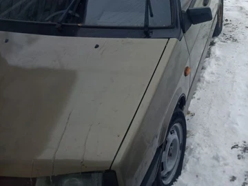 Авто ВАЗ 2109 1989 № 8486606