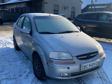 Авто Chevrolet Aveo 2004 № 8487251