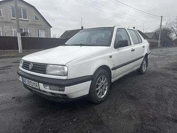 Авто Volkswagen Vento 1995 № 8487450