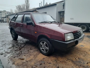 Авто ВАЗ 2109 1991 № 8487464