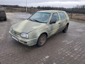 Авто Volkswagen Golf 1996 № 8487502