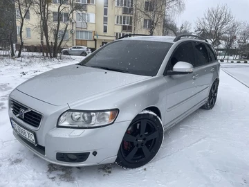 Авто Volvo V50 2010 № 8487843