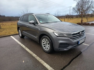 Авто Volkswagen Touareg 2022 № 8487848