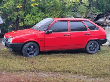 Авто ВАЗ 2109 1992 № 8487899