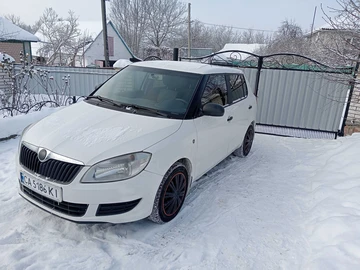 Авто Skoda Fabia 2011 № 8488059