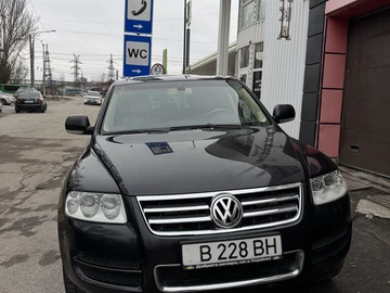 Авто Volkswagen Touareg 2005 № 8488097