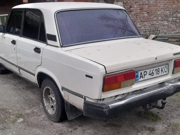 Авто ВАЗ 2107 1996 № 8488110