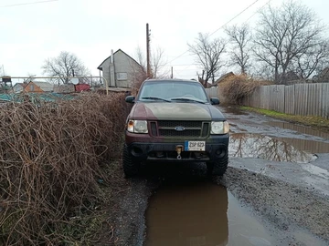 Авто Ford Explorer 2002 № 8488235