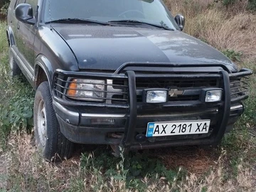 Авто Chevrolet Blazer 1995 № 8488339