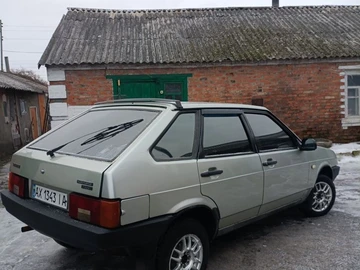 Авто ВАЗ 2109 1990 № 8488773