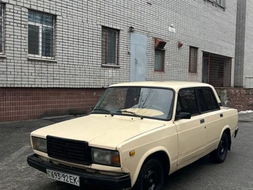 Авто ВАЗ 2107 1987 № 8489119
