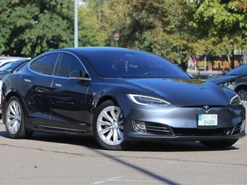 Авто Tesla Model S 2018 № 8489354