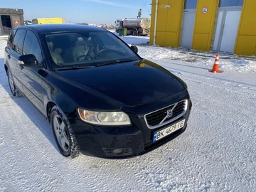 Авто Volvo V50 2009 № 8489468