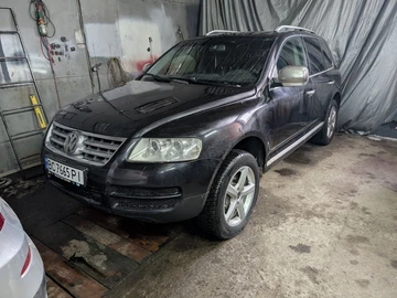 Авто Volkswagen Touareg 2003 № 8489819