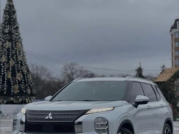 Авто Mitsubishi Outlander 2022 № 8489866