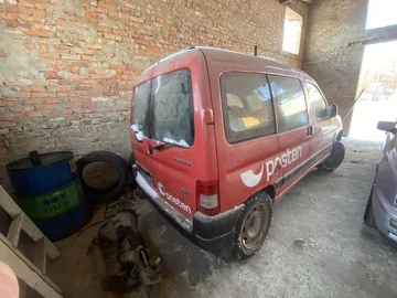 Авто Peugeot Partner 2008 № 8490113
