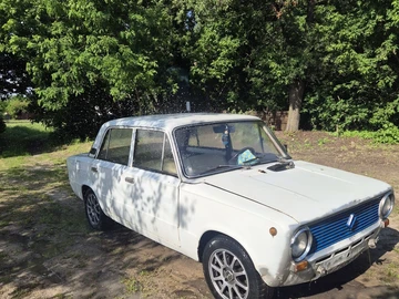 Авто ВАЗ 2101 1977 № 8490115
