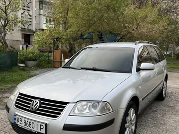 Авто Volkswagen Passat Variant 2002 № 8490119