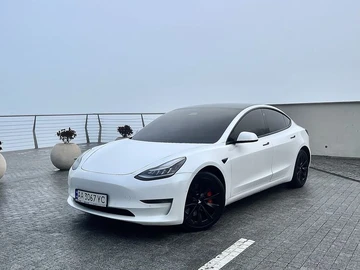 Авто Tesla Model 3 2019 № 8490124