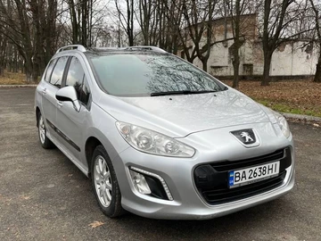 Авто Peugeot 308 2011 № 8490246