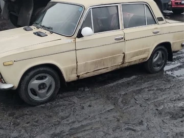 Авто ВАЗ 2103 1976 № 8490332