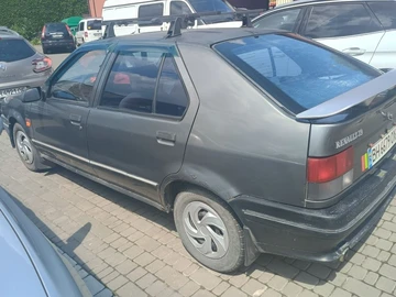 Авто Renault 19 1992 № 8490353