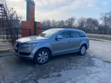 Авто Audi Q7 2007 № 8490677