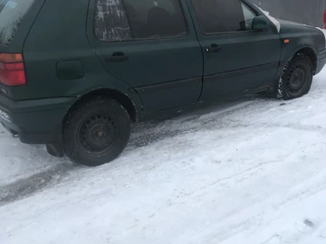 Авто Volkswagen Golf 1996 № 8491138