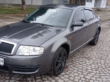 Авто Skoda Superb 2003 № 8491312