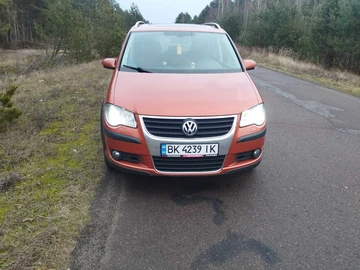Авто Volkswagen Touran 2008 № 8491319