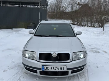 Авто Skoda Superb 2002 № 8491349