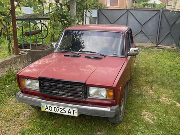 Авто ВАЗ 2107 1992 № 8491573
