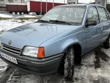 Авто Opel Kadett 1990 № 8491639