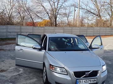 Авто Volvo V50 2009 № 8491661