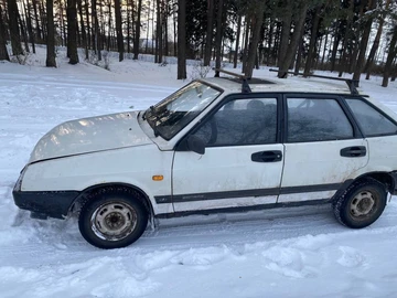 Авто ВАЗ 2109 1992 № 8491764