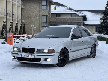 Авто BMW 5 Серия 2001 № 8492005