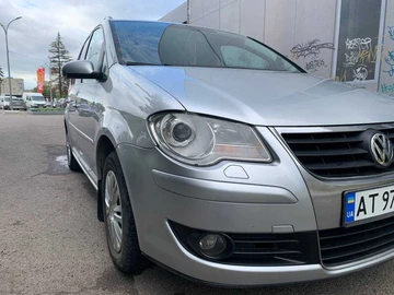 Авто Volkswagen Touran 2008 № 8492061