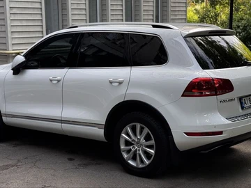 Авто Volkswagen Touareg 2013 № 8492074