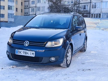 Авто Volkswagen Touran 2010 № 8492553