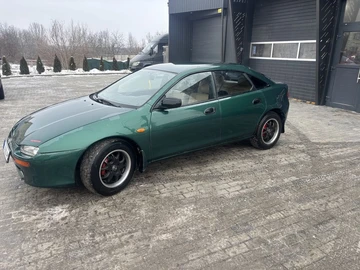 Авто Mazda 323 1998 № 8492825