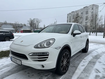 Авто Porsche Cayenne 2012 № 8492841