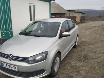 Авто Volkswagen Polo 2013 № 8492989