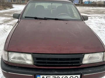 Авто Opel Vectra 1990 № 8492999
