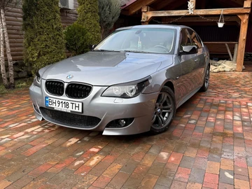 Авто BMW 5 Серия 2004 № 8493010