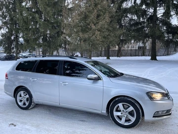 Авто Volkswagen Passat Variant 2012 № 8493121