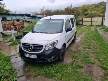 Авто Mercedes Mb 2019 № 8493174